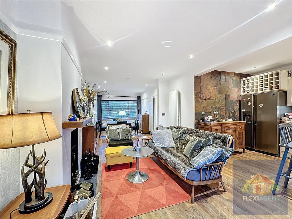 Dining Room/ Lounge