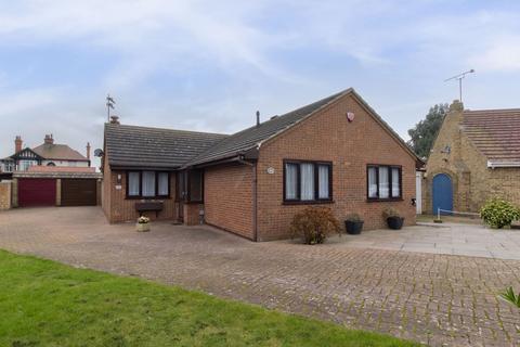 3 bedroom detached bungalow for sale, Hiller Close, Broadstairs, CT10