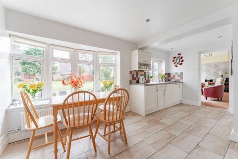 4 bedroom detached house for sale, Cromer Road, North Walsham