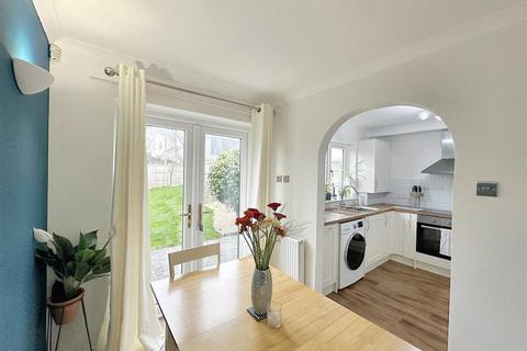 Tamarisk Fore Street, Probus, Truro, TR2 4PE