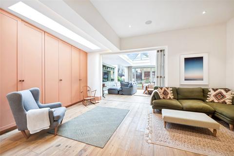 13 Aldbourne Road, London, W12 0LW