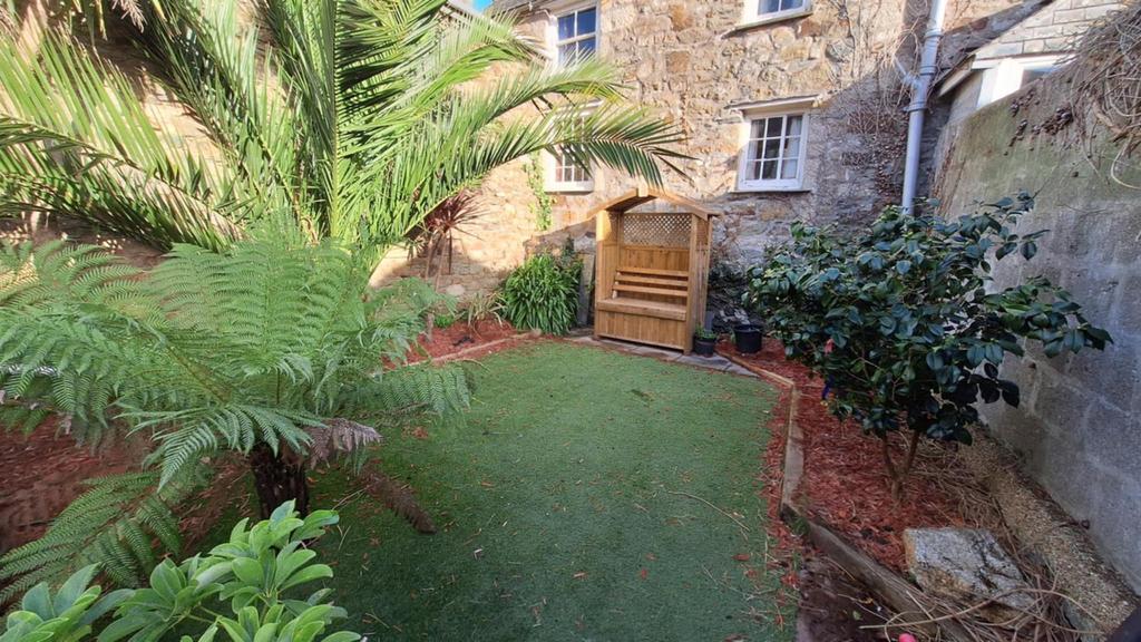 Garden 2.jpeg