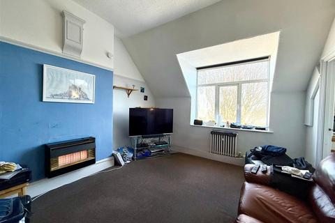 2 bedroom flat to rent, Bole Hill Road, Sheffield