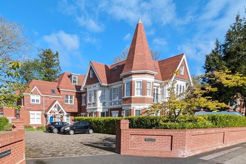 2 bedroom apartment for sale, Pinewood Road, BRANKSOME PARK, BH13