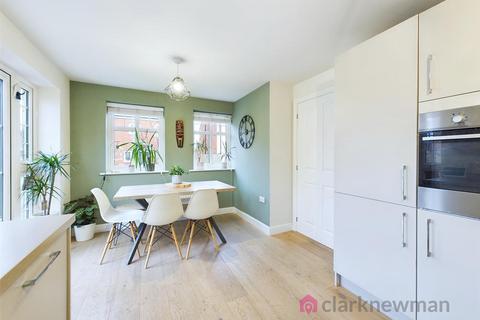 4 bedroom detached house for sale, Wagtail Crescent, Old Harlow CM17