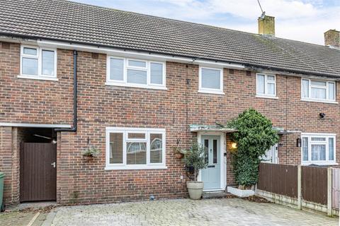 7 Cornwall Avenue, Byfleet, West Byfleet, KT14 7EX