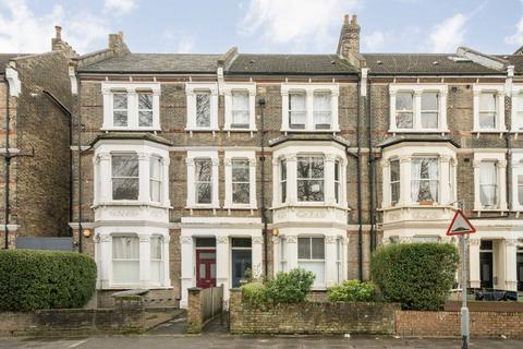 2 bedroom flat for sale, Harvist Road, London NW6