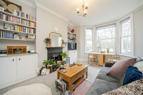 2 bedroom flat for sale, Harvist Road, London NW6