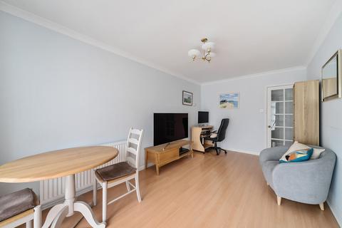 1 bedroom maisonette for sale, Whisperwood Close, Harrow, Middlesex