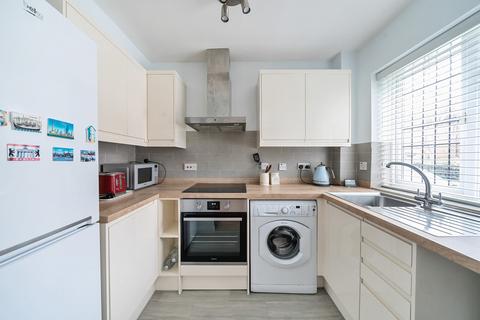 1 bedroom maisonette for sale, Whisperwood Close, Harrow, Middlesex