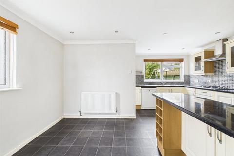 41 Marshall Avenue, Wadebridge, PL27 6BB