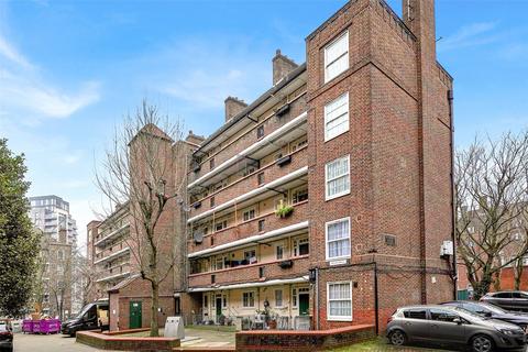 3 bedroom apartment for sale, Munden House, Bromley High Street, London, E3