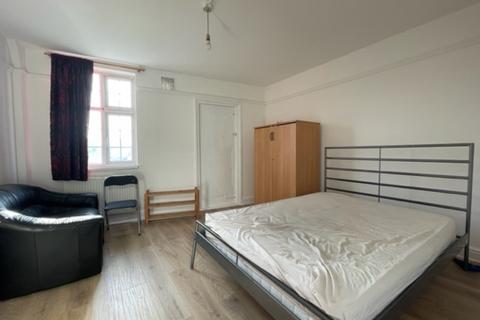 1 bedroom in a flat share to rent, Croydon CR0