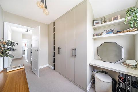 8 Thornhill Avenue, Surbiton, KT6 7SS