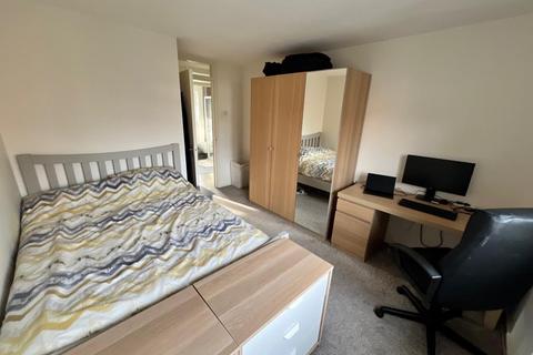 2 bedroom flat to rent, Chesham,  Buckinghamshire,  HP5