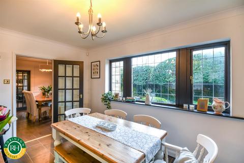 1 The Paddocks, Cusworth, Doncaster, DN5 7TW