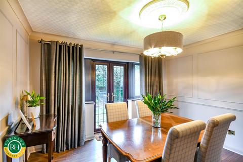 1 The Paddocks, Cusworth, Doncaster, DN5 7TW