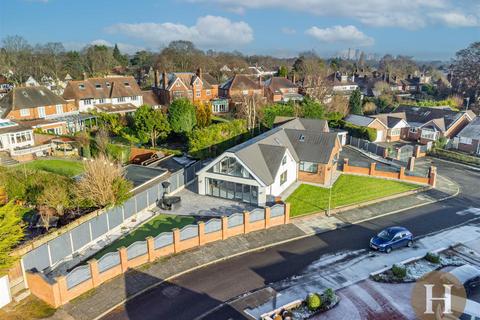 5 bedroom bungalow for sale, Gilmorton Close, Harborne, Birmingham, B17