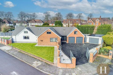 5 bedroom detached house for sale, Gilmorton Close, Harborne, Birmingham, B17