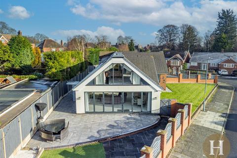 5 bedroom detached house for sale, Gilmorton Close, Harborne, Birmingham, B17