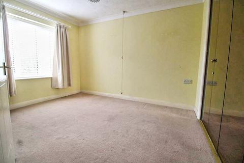 2 bedroom flat for sale, Church Bailey, Pevensey BN24