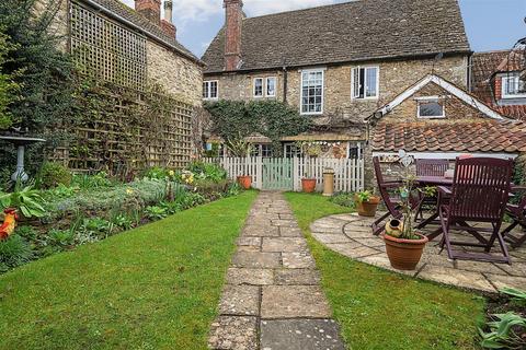 4 bedroom semi-detached house for sale, High Street, Sutton Benger, Chippenham