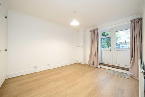 2 bedroom flat to rent, St. Stephens Avenue, London W12