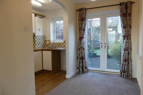 2 bedroom townhouse to rent, Airedale Mews, Keighley BD20