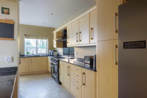 7 Barncliffe Road, Sheffield, S10 4DF