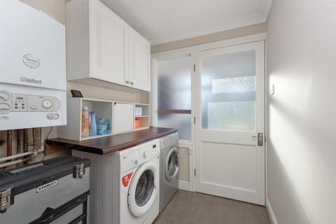 7 Barncliffe Road, Sheffield, S10 4DF