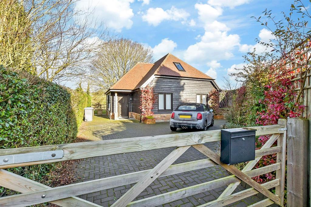 External Lifestyle Photograph
