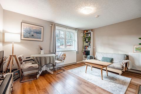 42 Ward Road, Muthill, Crieff, PH5 2AT