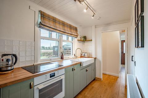 42 Ward Road, Muthill, Crieff, PH5 2AT
