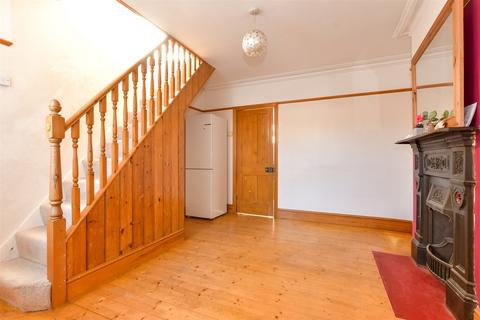 3 bedroom semi-detached house for sale, Malvern Road, Hornchurch, Essex