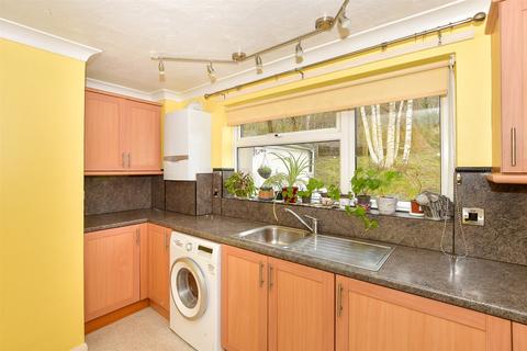 10 Brook Close, Crowborough, TN6 2ET