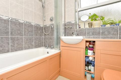 10 Brook Close, Crowborough, TN6 2ET
