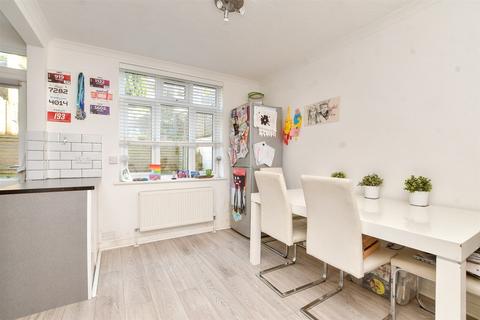 3 bedroom terraced house for sale, Famet Gardens, Kenley, Surrey