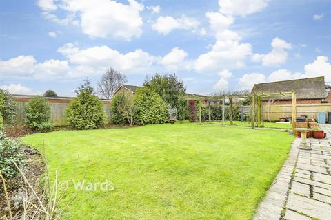 3 bedroom detached bungalow for sale, Horseshoes Lane, Langley, Maidstone, Kent