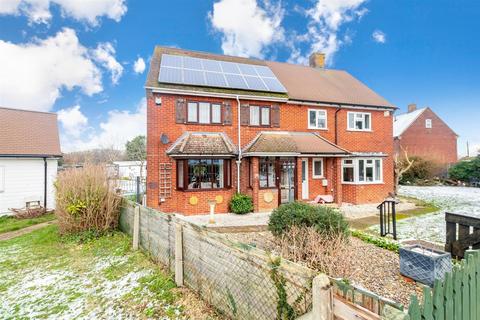 3 bedroom semi-detached house for sale, Arnold Avenue, Meopham, Kent