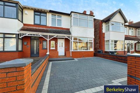 4 bedroom semi-detached house for sale, Manor Avenue, Crosby, Liverpool