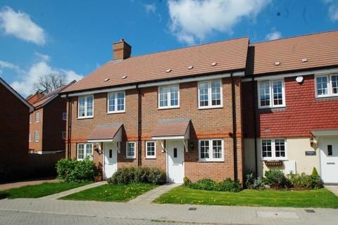 2 bedroom terraced house for sale, Brudenell Close, Amersham, Buckinghamshire, HP6