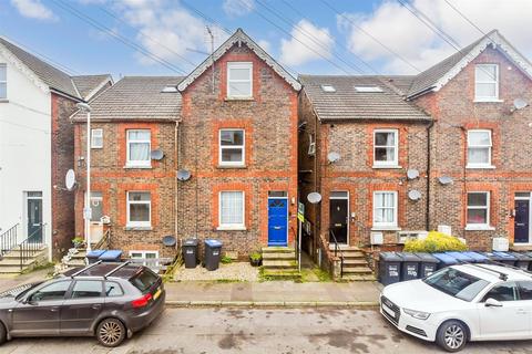 2 bedroom maisonette for sale, Queens Road, East Grinstead, West Sussex