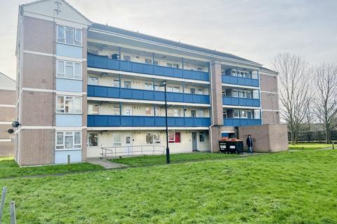 1 bedroom flat for sale, Cotman House, Academy Gardens, Northolt, Greater London, UB55PH