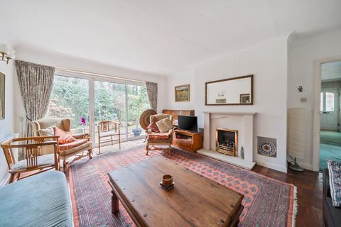 3 bedroom bungalow for sale, Dunboe Place, Shepperton, TW17