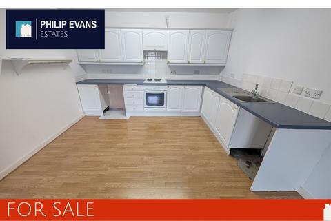 2 bedroom flat for sale, Y Lanfa, Trefechan SY23