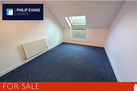 2 bedroom flat for sale, Y Lanfa, Trefechan SY23