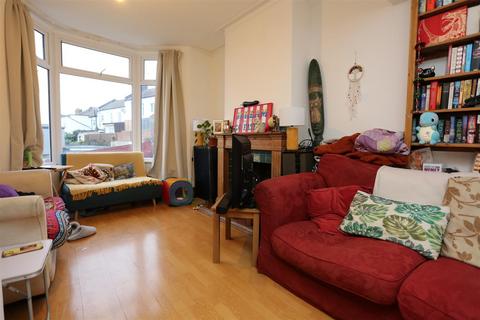 undefined, Newmarket Terrace, Brighton