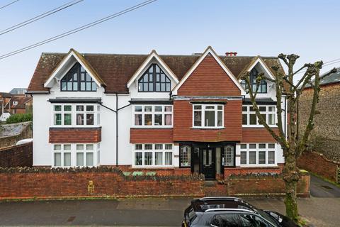 2 bedroom flat for sale, St. Peters Road, Petersfield, GU32