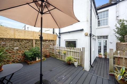 3 bedroom house for sale, Coventry Street, Brighton