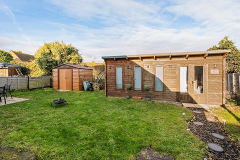 3 All Saints Road, Allhallows, Rochester, ME3 9PQ